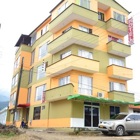 Hotel Luis Angel Mocoa エクステリア 写真