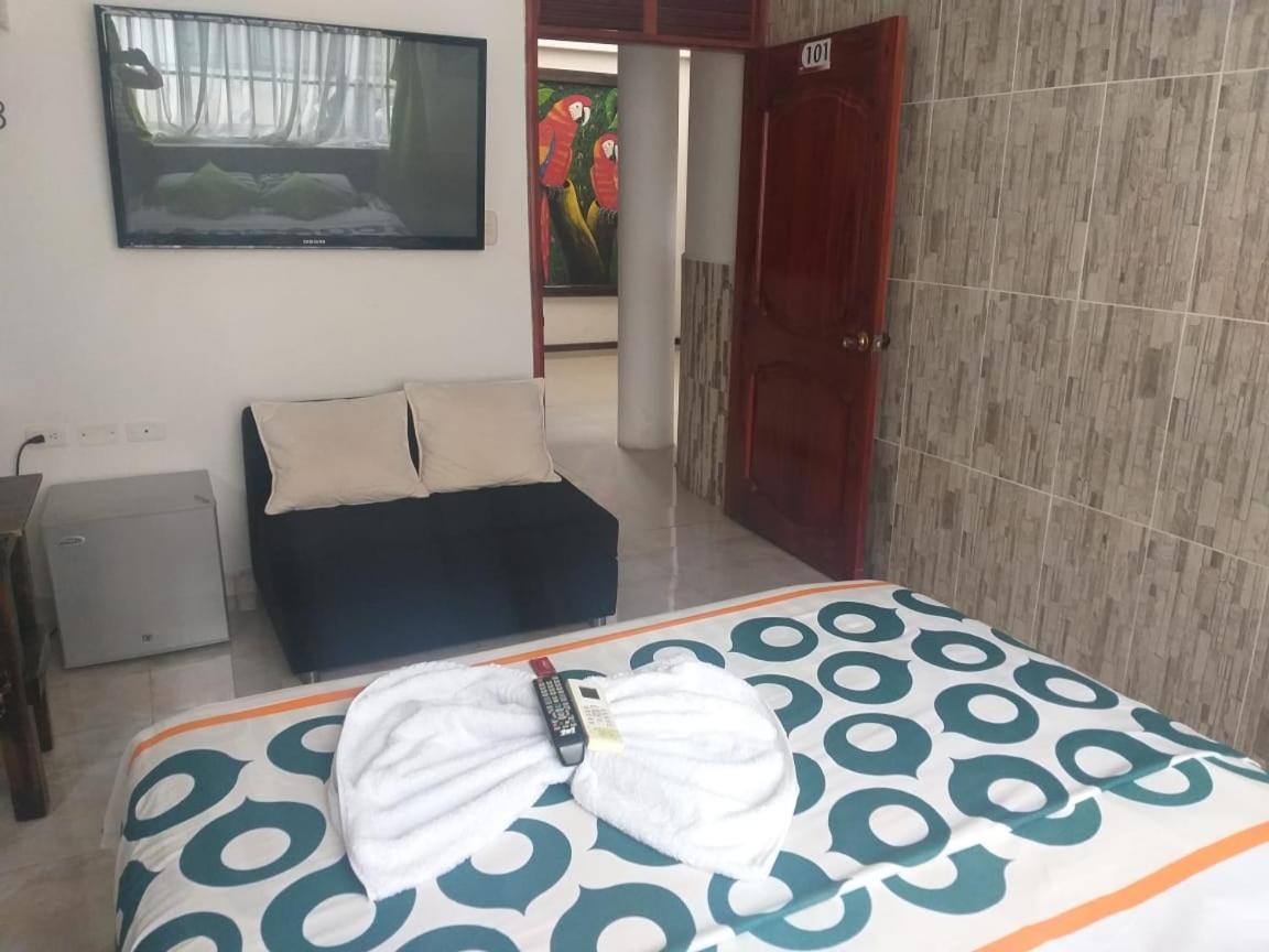 Hotel Luis Angel Mocoa エクステリア 写真